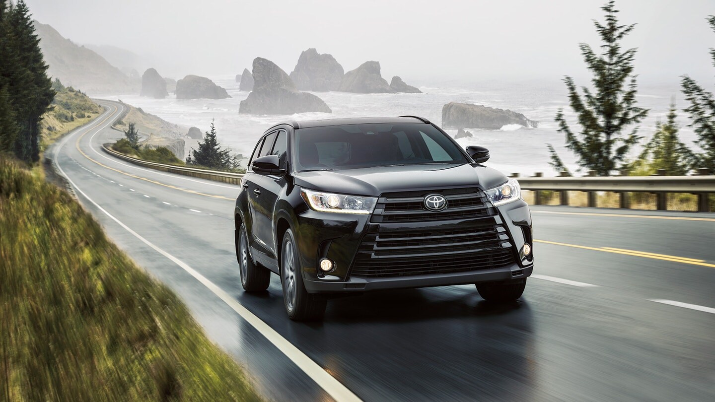 2018 Toyota Highlander.jpg