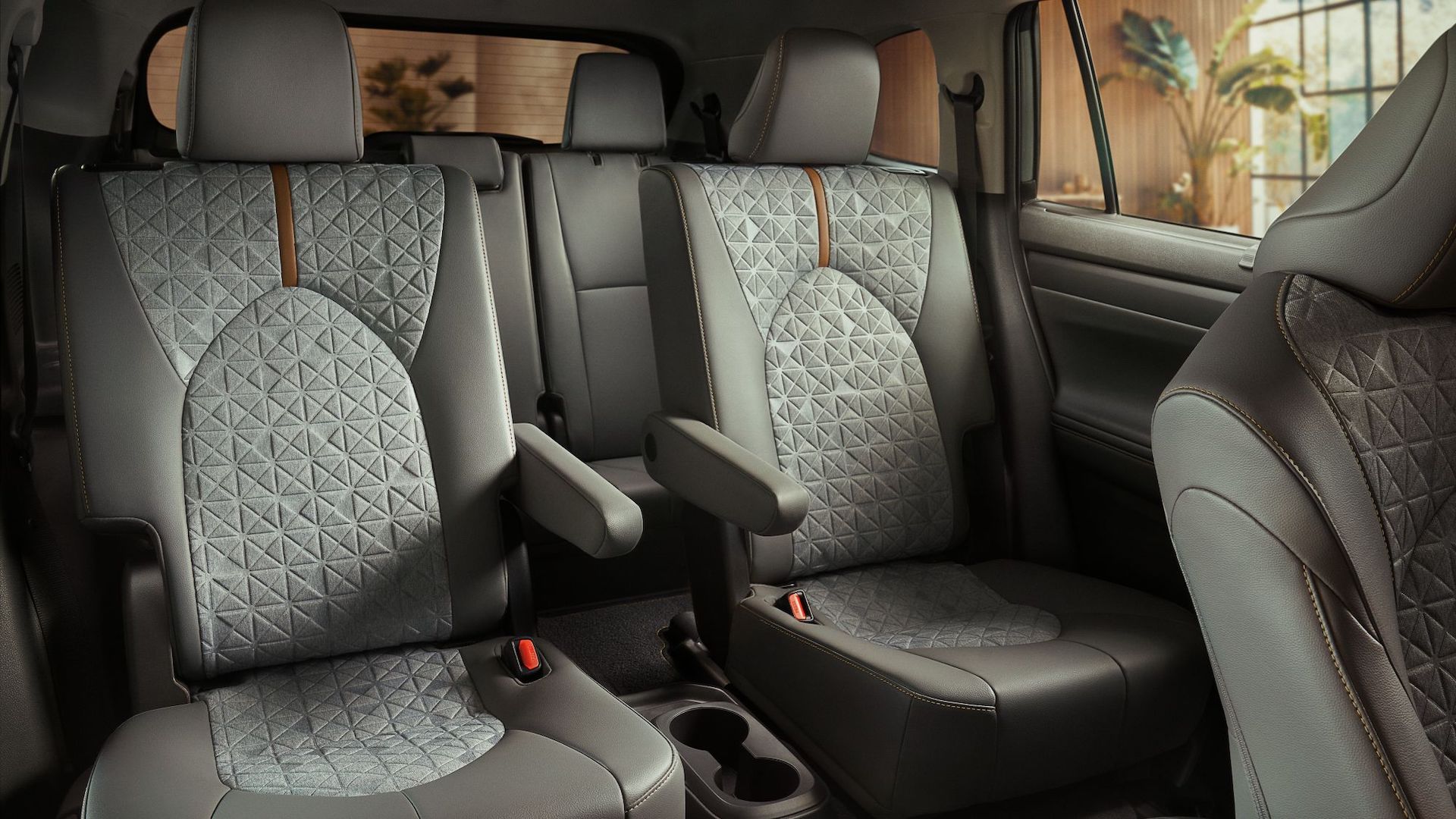 Test Drive a 2022 Toyota Highlander near Mesquite, TX.jpeg
