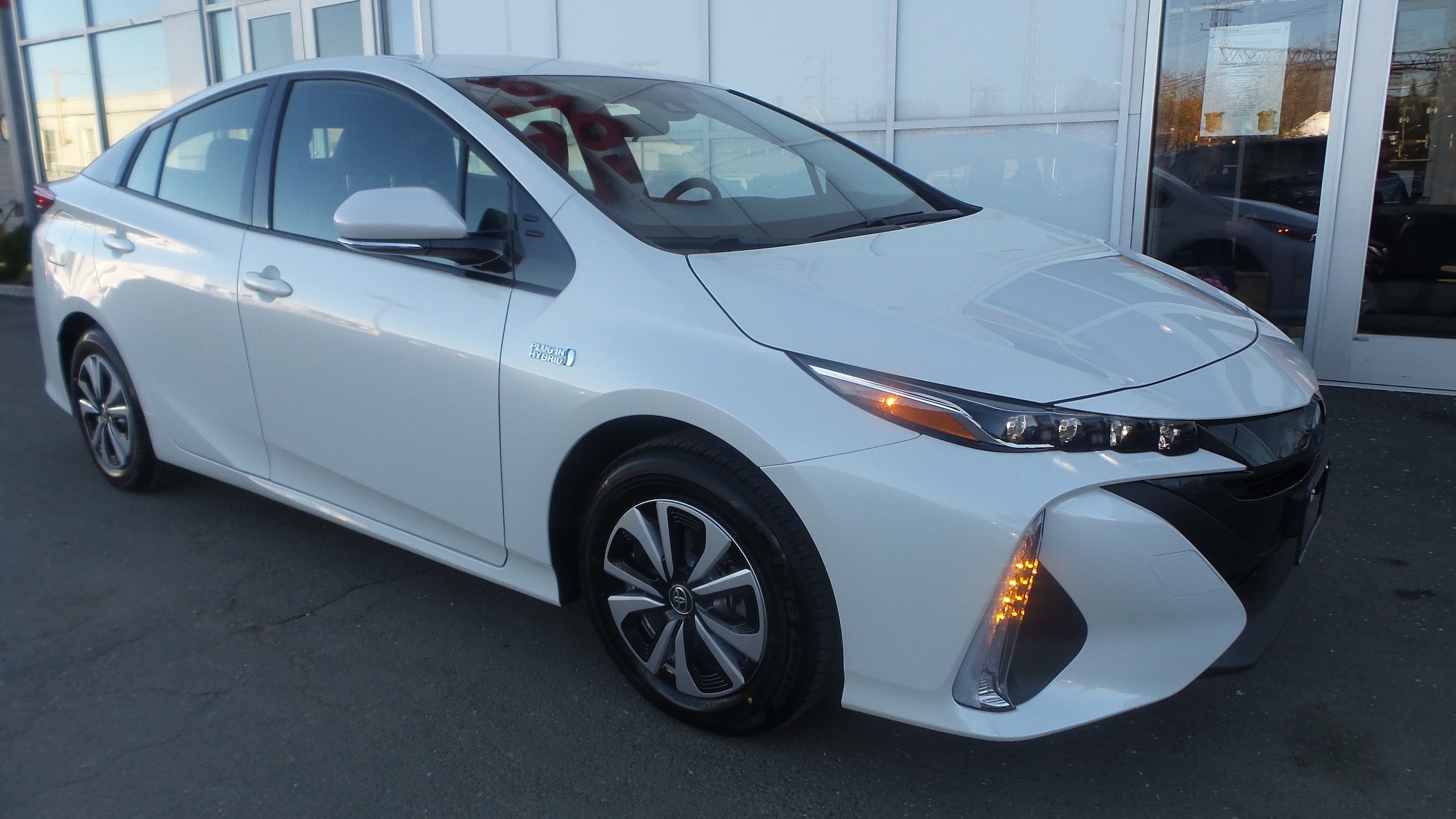 prius-prime-front.jpg