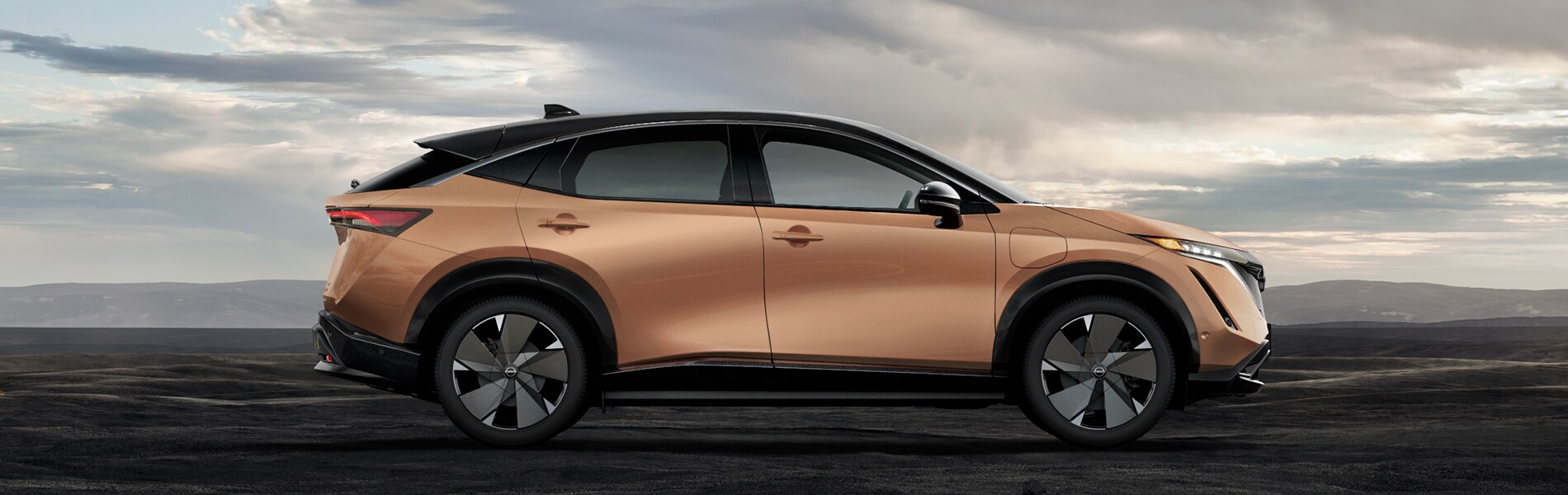 2023 Nissan Ariya.jpg