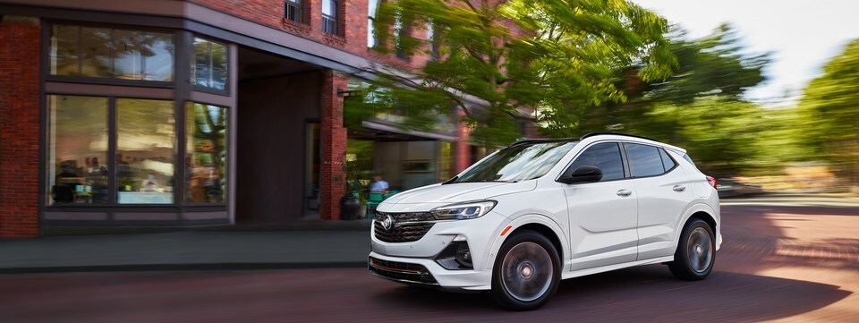 2020-Buick-EncoreGX-Essence-SportTouringPackage-SUV-L03.jpeg