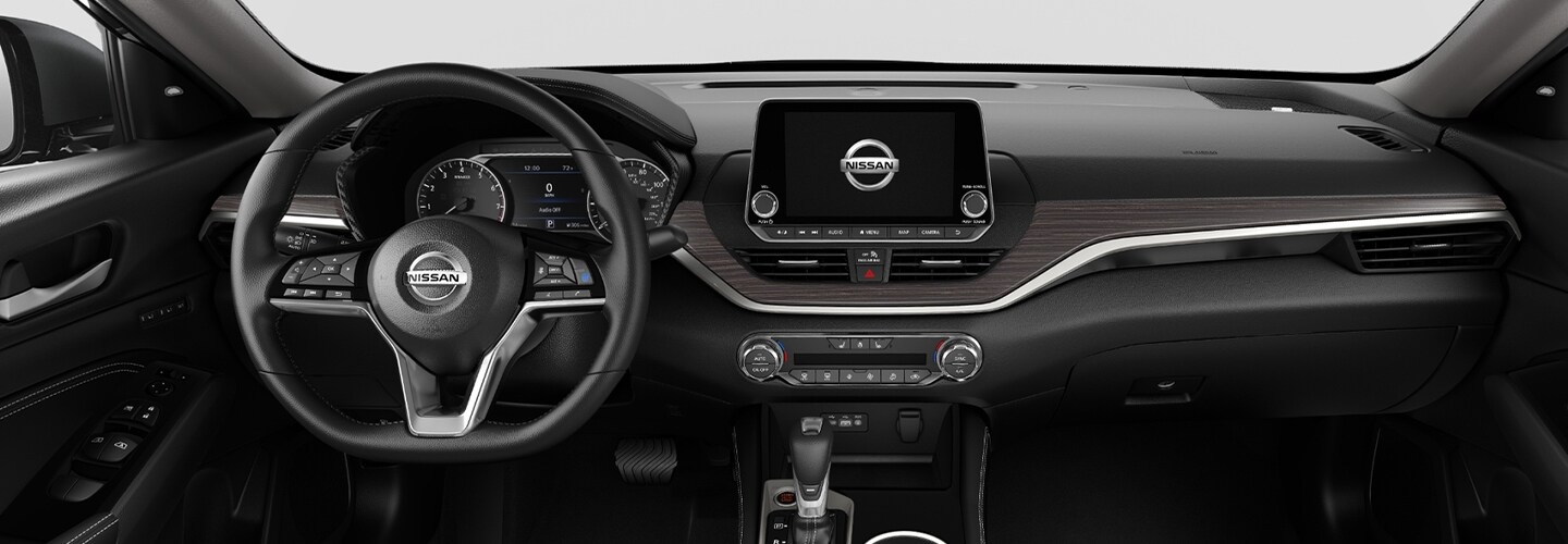 Steering wheel and entertainment center of the 2021 Nissan Altima