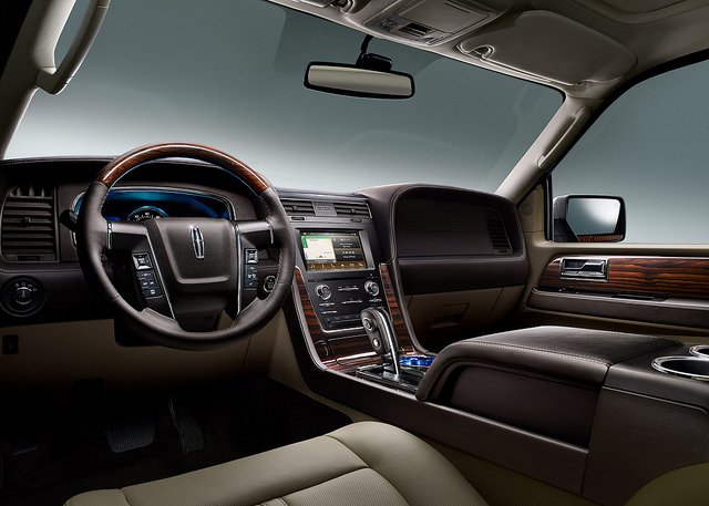 2017 Lincoln Navigator - Inside