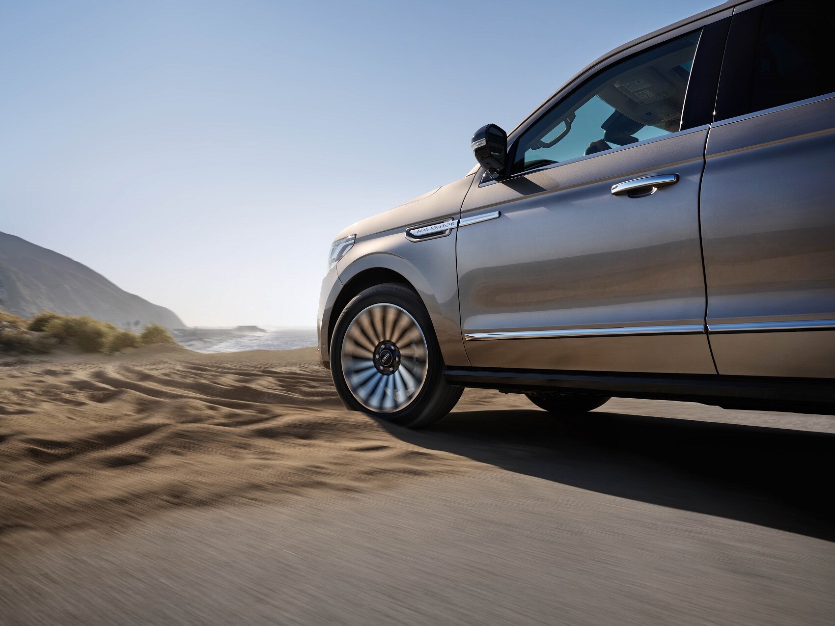 2020 Lincoln Navigator.jpg