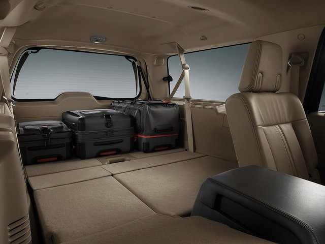 2017 Lincoln Navigator - Backseat