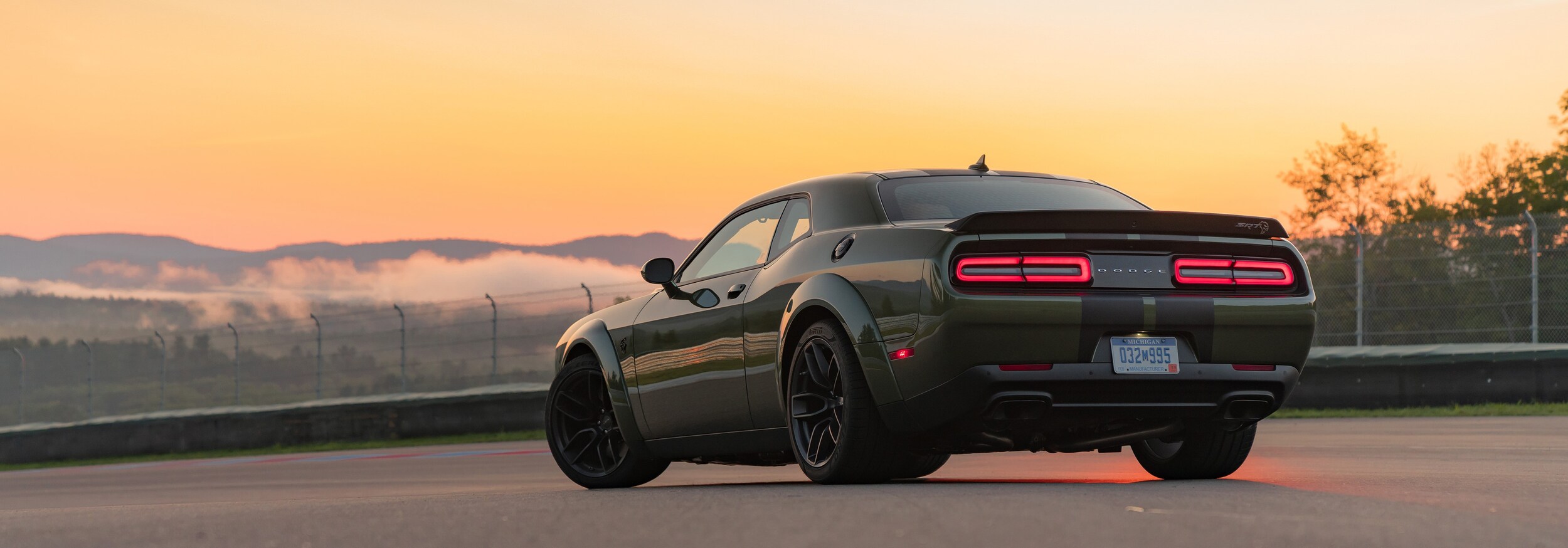 2019-Dodge-Challenger-SRT-Hellcat-Coupe-L14.jpg
