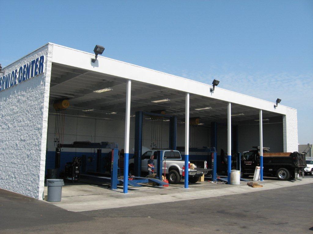 Commercial Truck Service Center Ford Fleet Service in Orange County