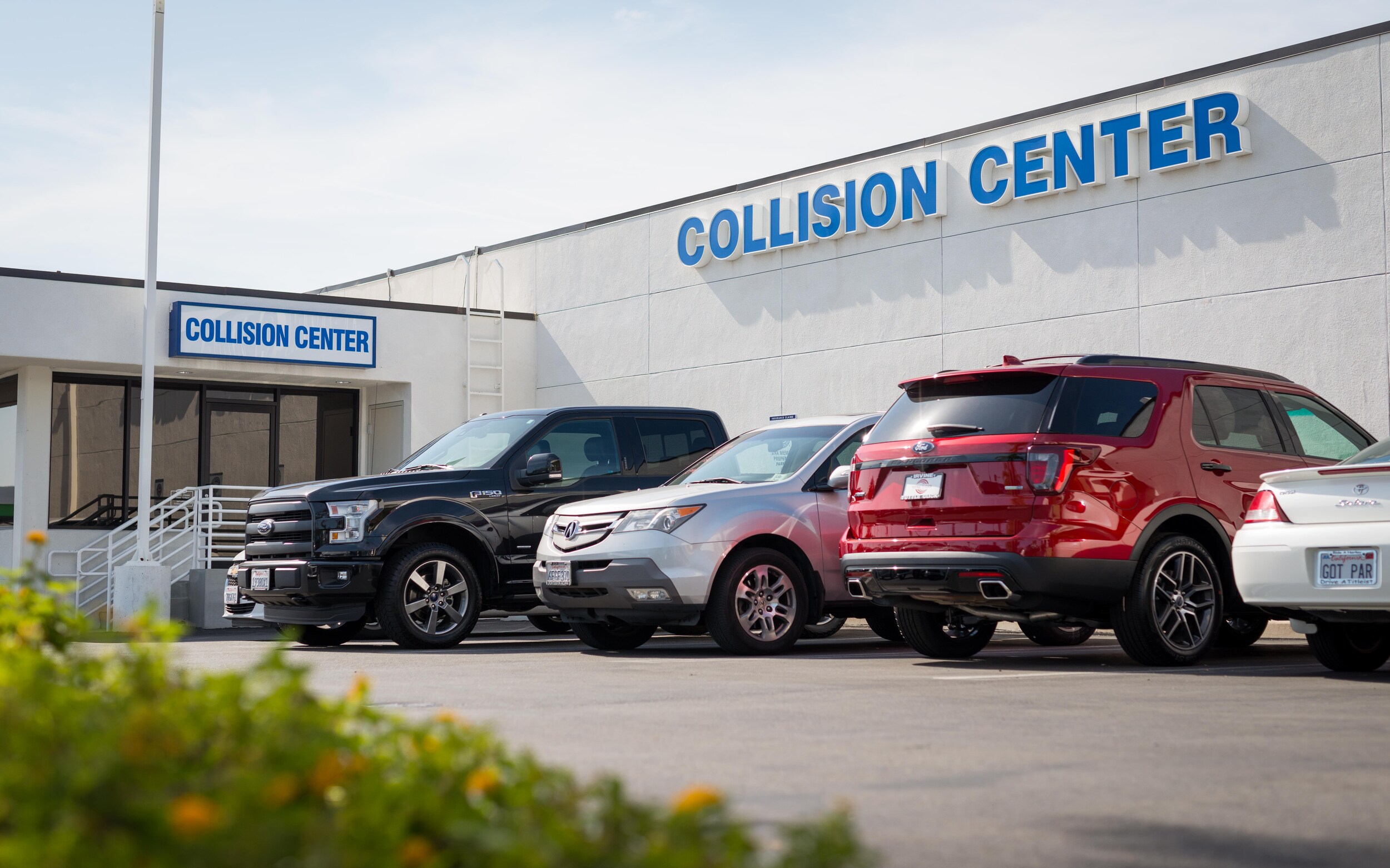 Collision Center-2.jpg