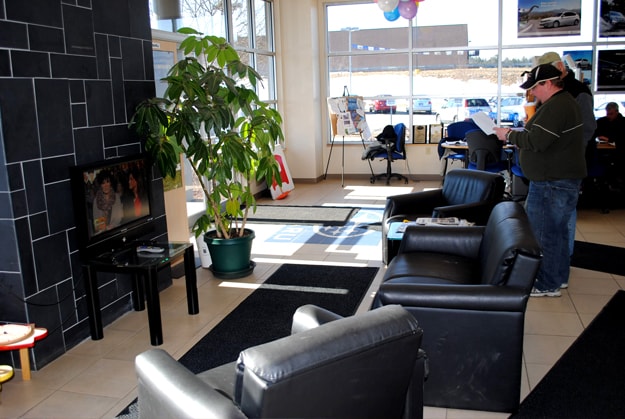 The customer lounge at Twin City Subaru The customer lounge at Twin City Subaru