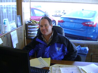 Staff member Darrin "Barney" Barnett from ID_a844fe02d39b