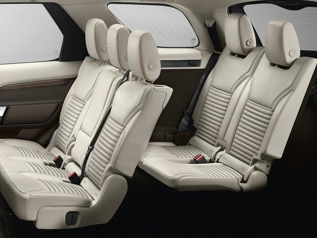 Land Rover Discovery interior