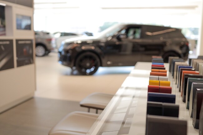 Land Rover Houston Central Land Rover Houston Central showroom