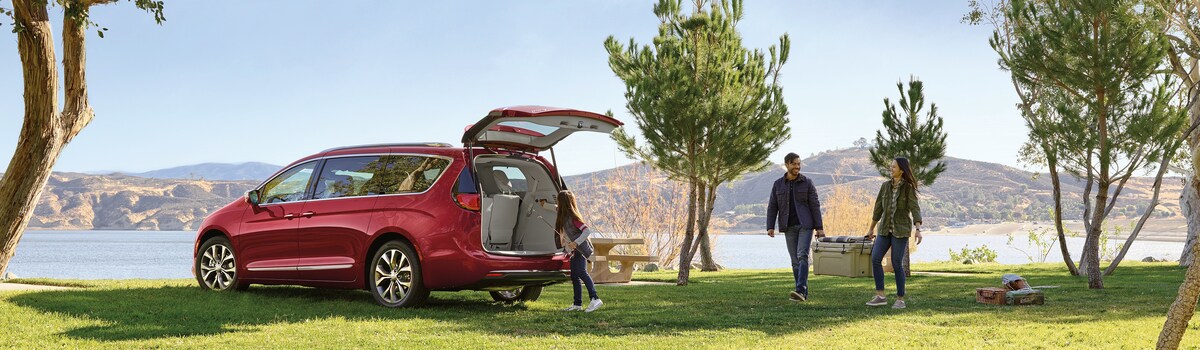 2019-Chrysler-Pacifica-Limited-Van