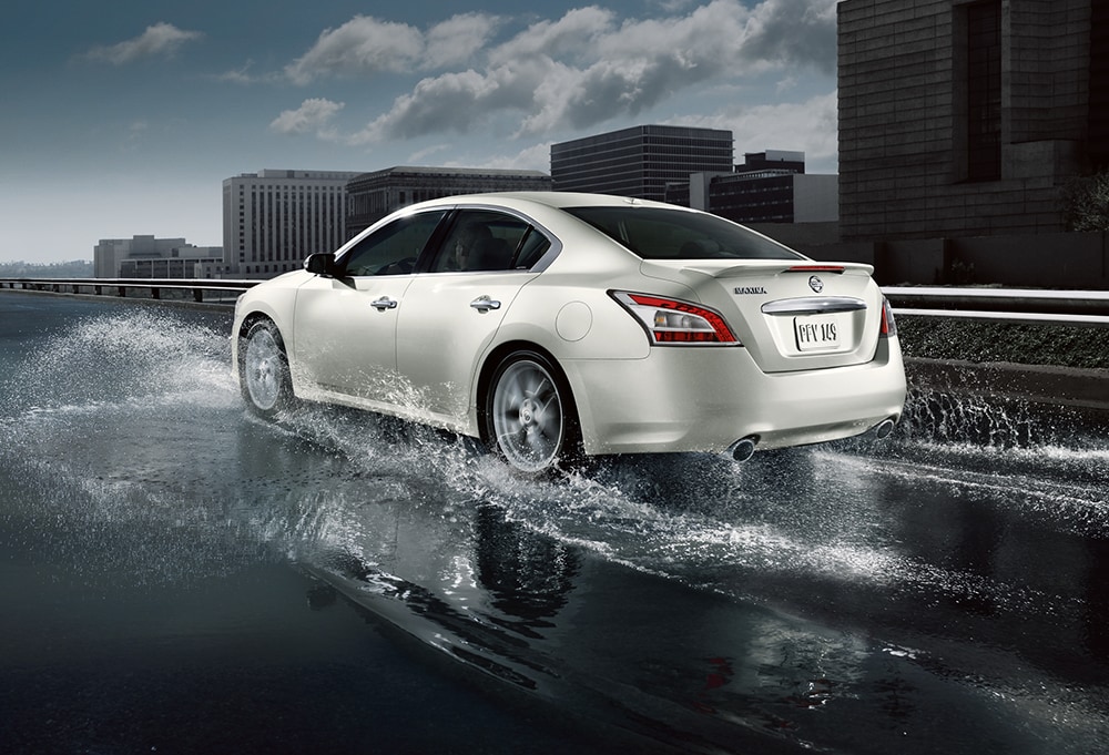 2012 Nissan Maxima Water 1000.jpg
