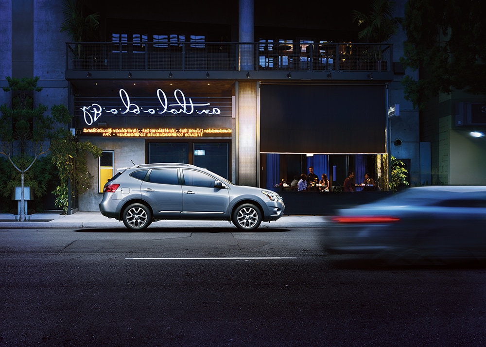 2012 Nissan Rogue Restaurant 1000.jpg