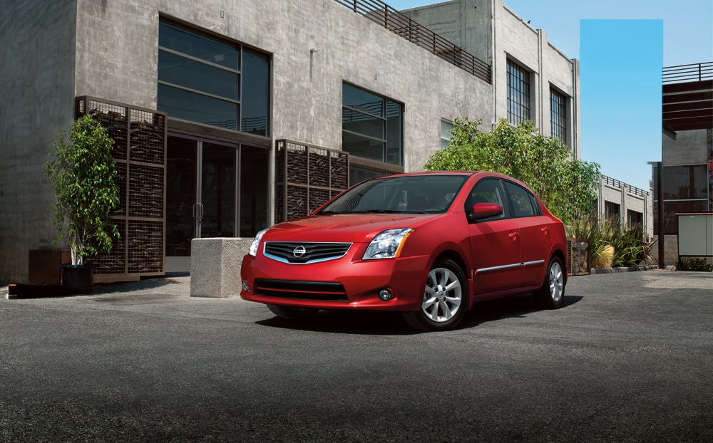 2012 Nissan Sentra Parked 1000.jpg