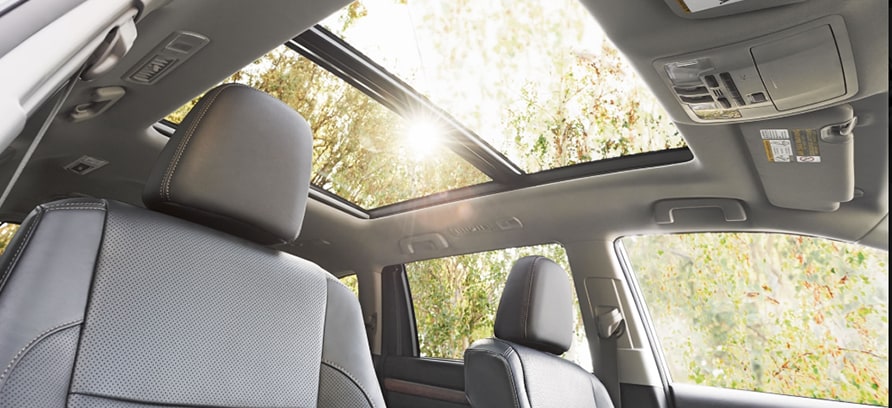 2019-toyota-highlander-back.png