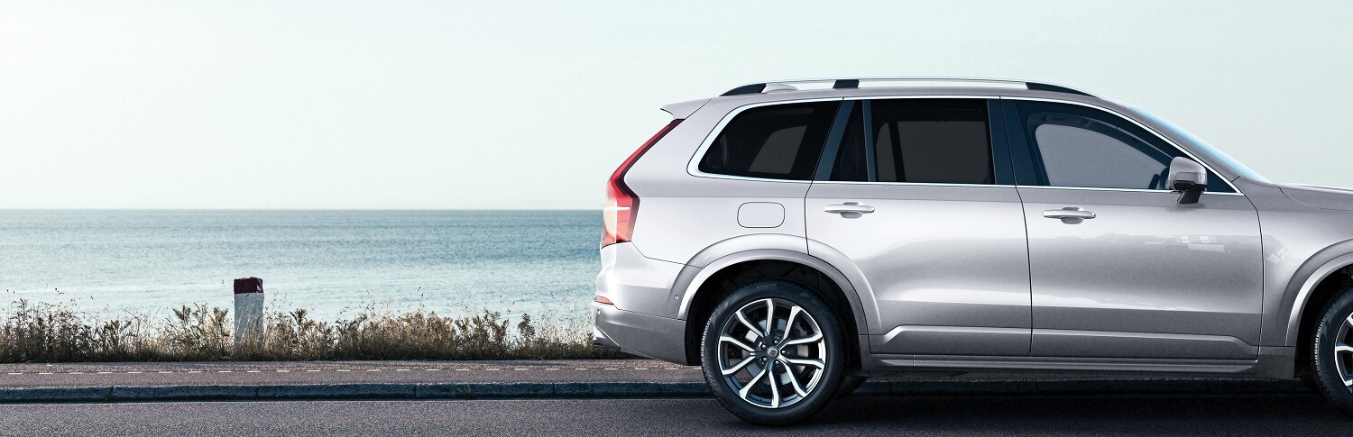 2019-Volvo-XC90-Momentum-T5-SUV-L02.png