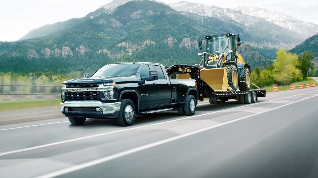 2023-Chevrolet-Silverado3500HD-LT-CrewCab-LongBed-DualWheel-Truck-L01.jpg