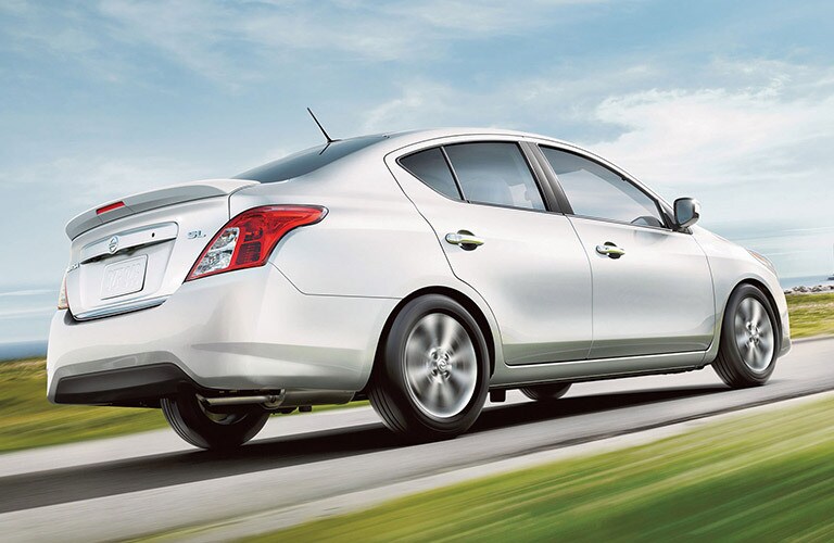 2017-Nissan-Versa-B1_o.jpg