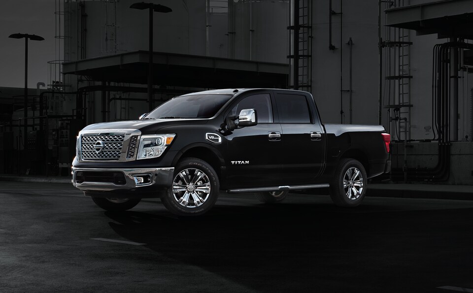 2017-Nissan-Titan-SL-CrewCab-Truck-L03.jpg