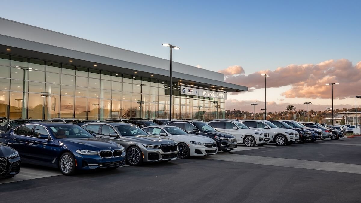 Exterior view of Valencia BMW
