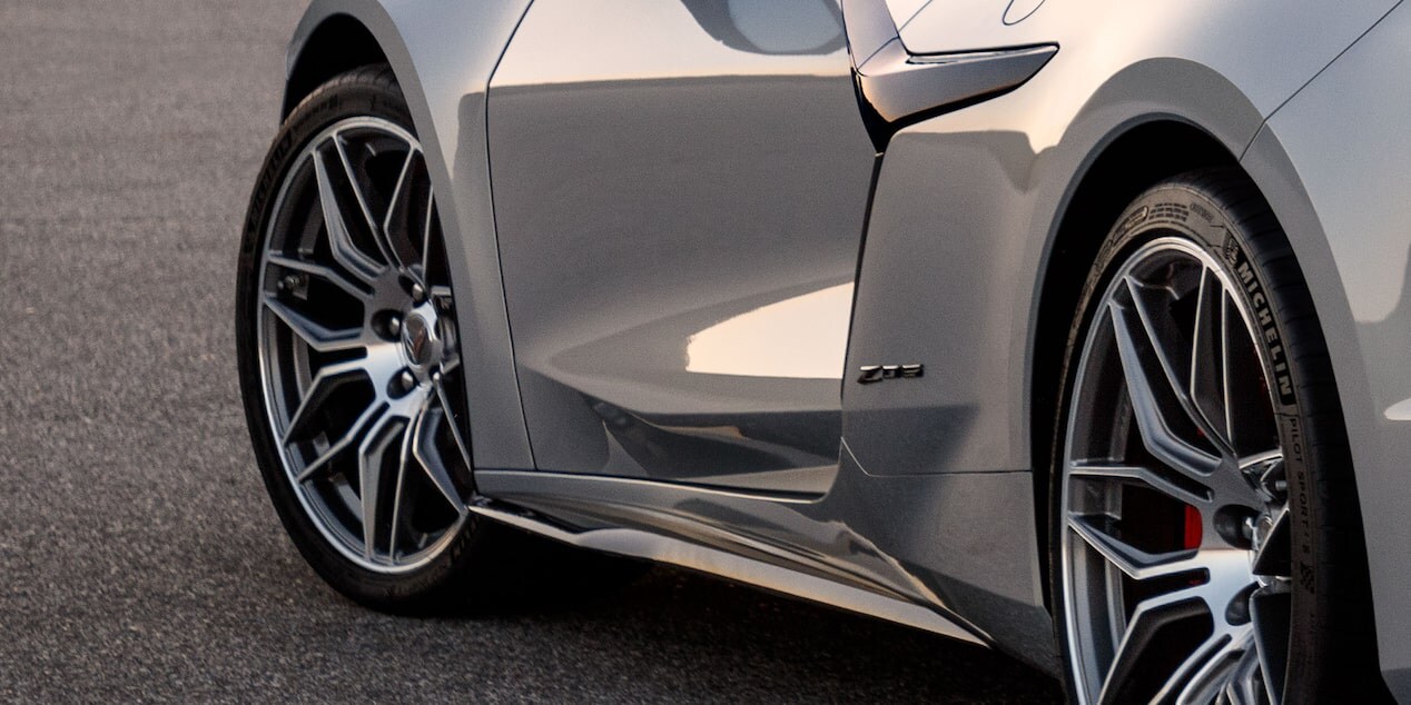 z06-reveal-design-hot-03.png