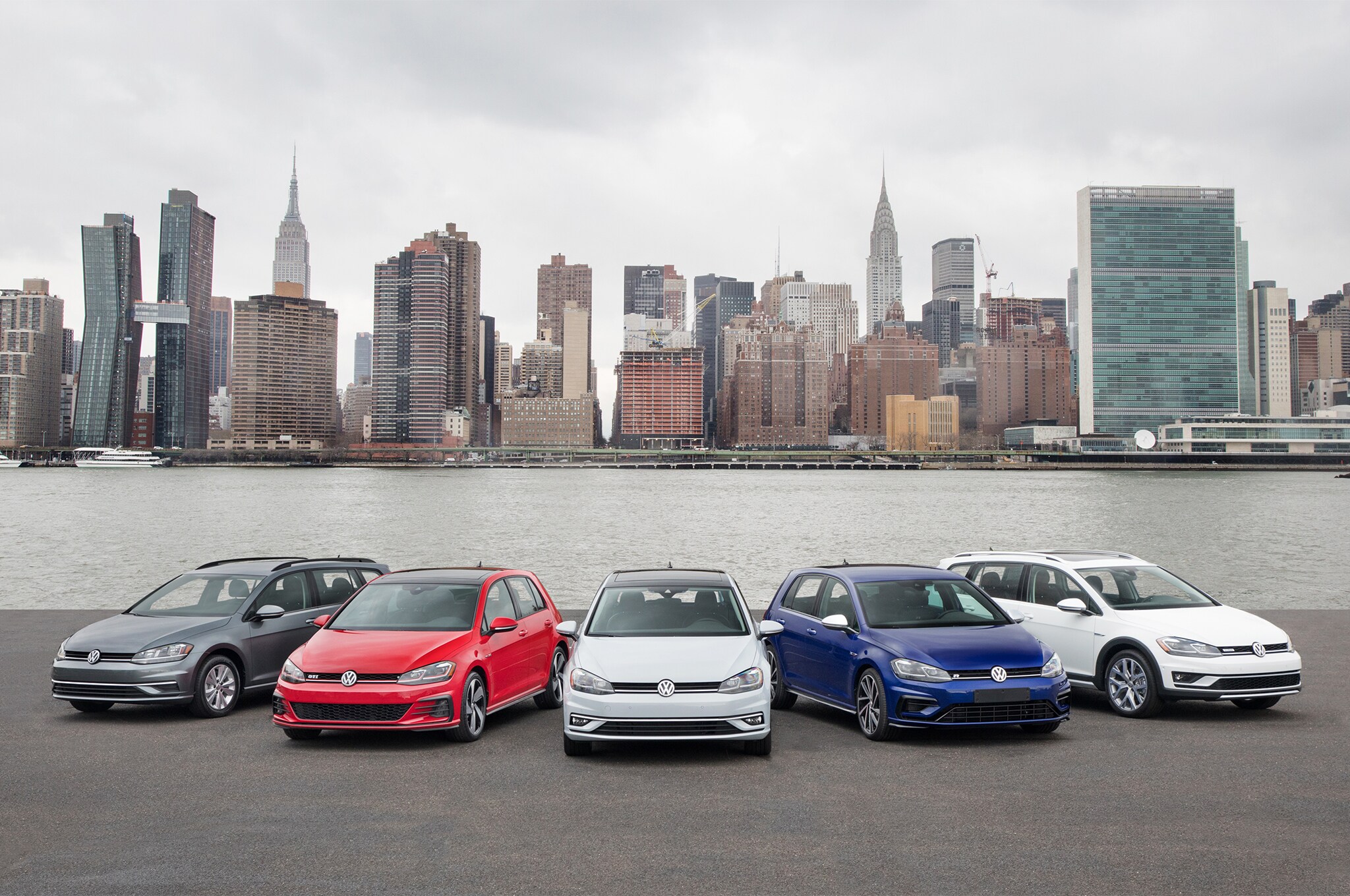 2018-Volkswagen-Golf-group-1.jpg