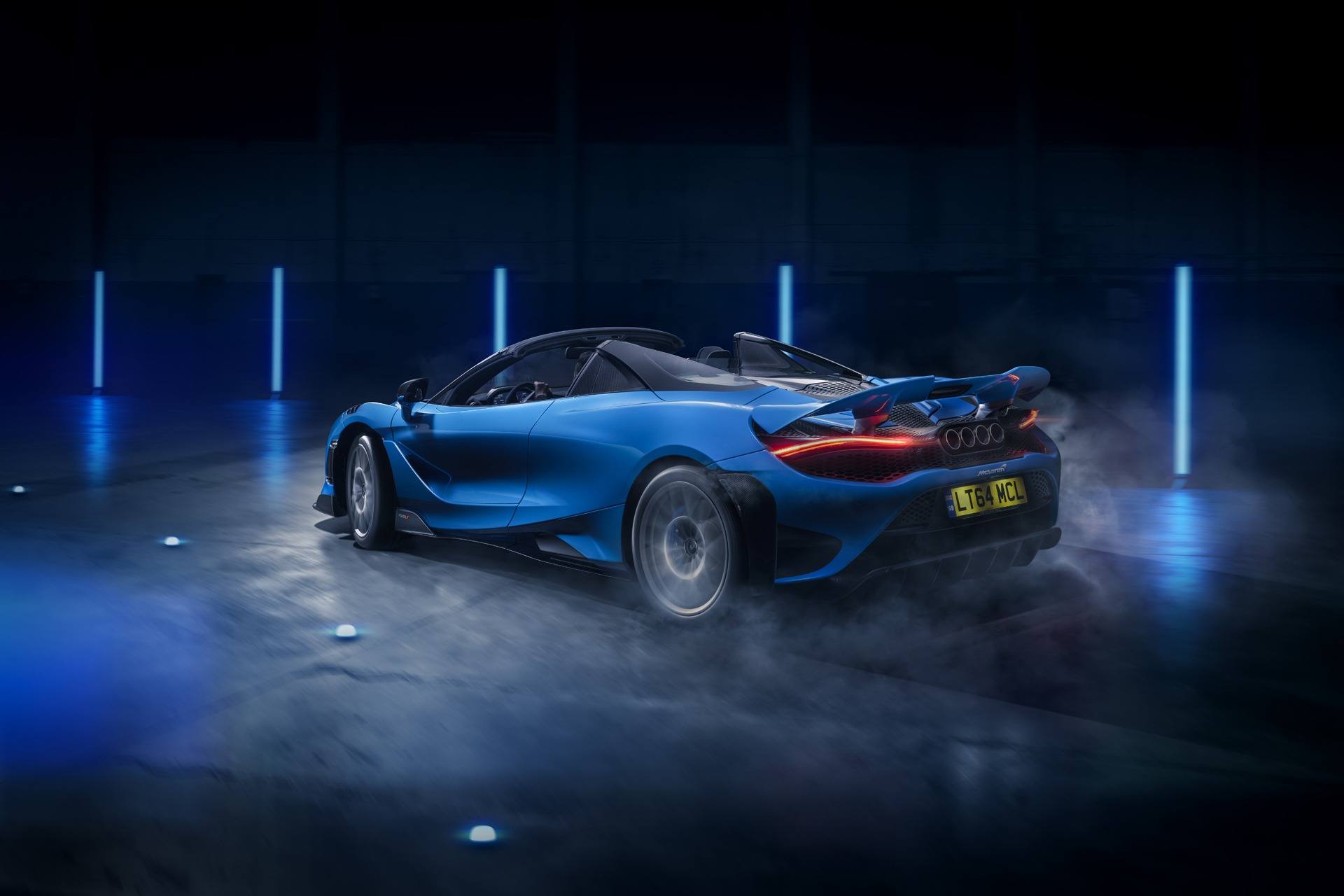 765LT_Spider_Dynamic_Rear_Drift_2.jpeg