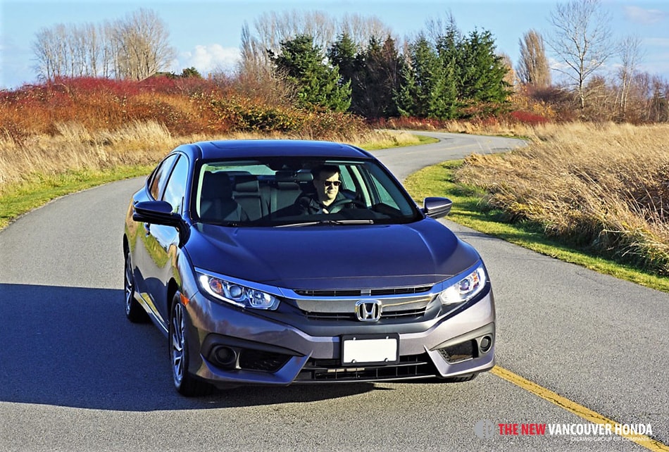 main_16_honda_civic_sedan_cvt_00100.jpg