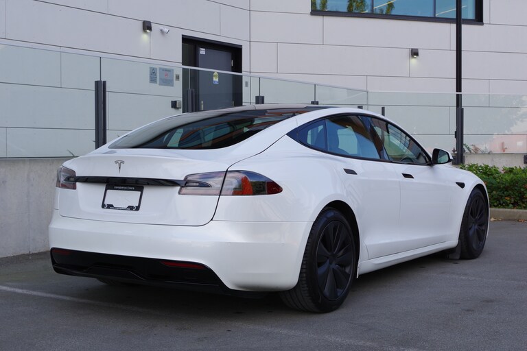 2022 Tesla Model S full