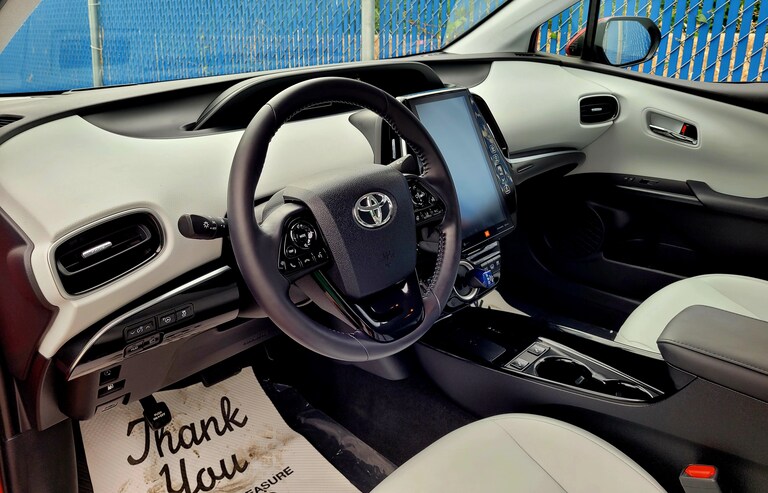 2022 Toyota Prius Prime full