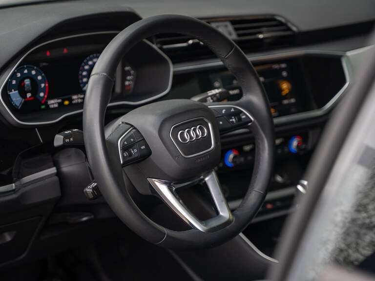 2021 Audi Q3 full