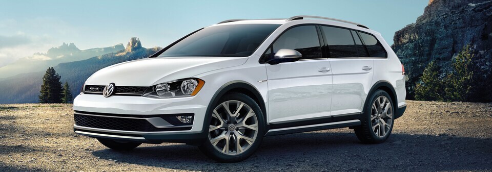 2017-Volkswagen-Golf-Alltrack-SEL-Hatchback-L01.png