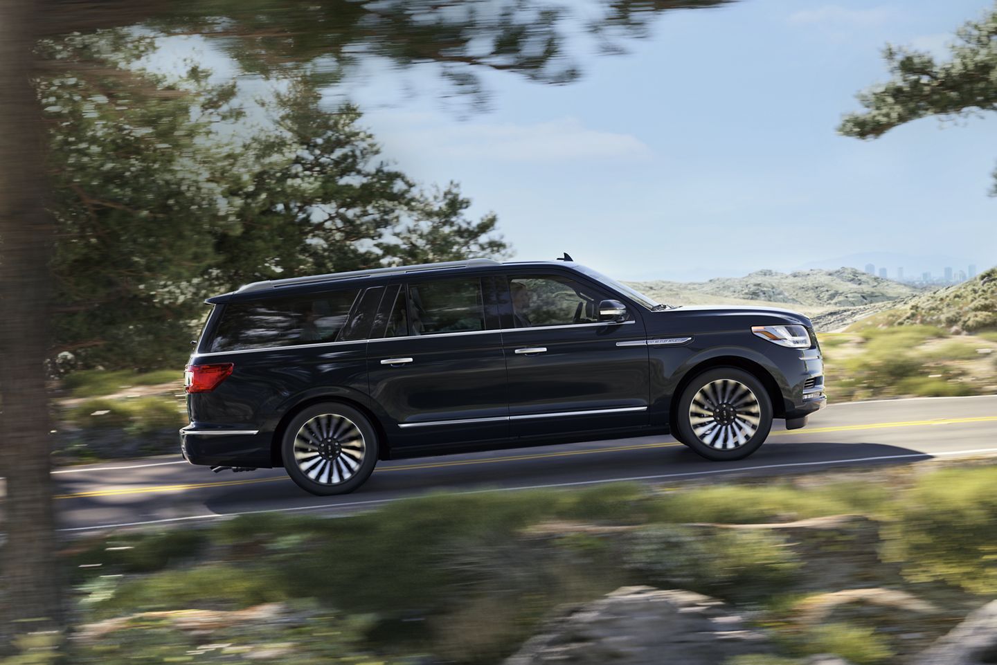 2019 Navigator.jpg