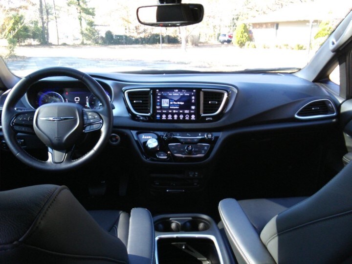 Pacifica interior.jpg 2020 Pacifica interior