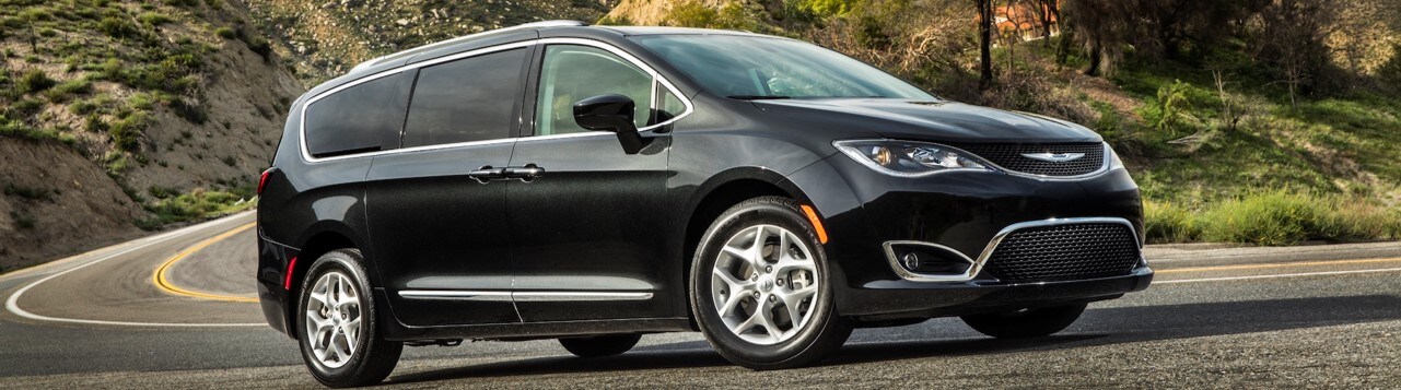 Pacifica 1.jpg 2020 CHrysler Pacifica