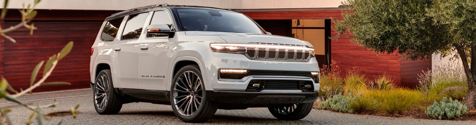 2022_jeep_grand-wagoneer.jpg 2022 Jeep Grand Wagoneer in Kansas City