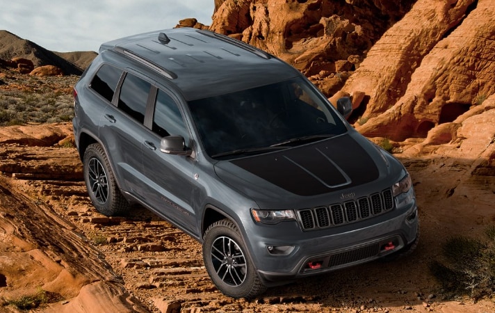 Jeep Dealers in El Paso Present the 2017 Grand Cherokee