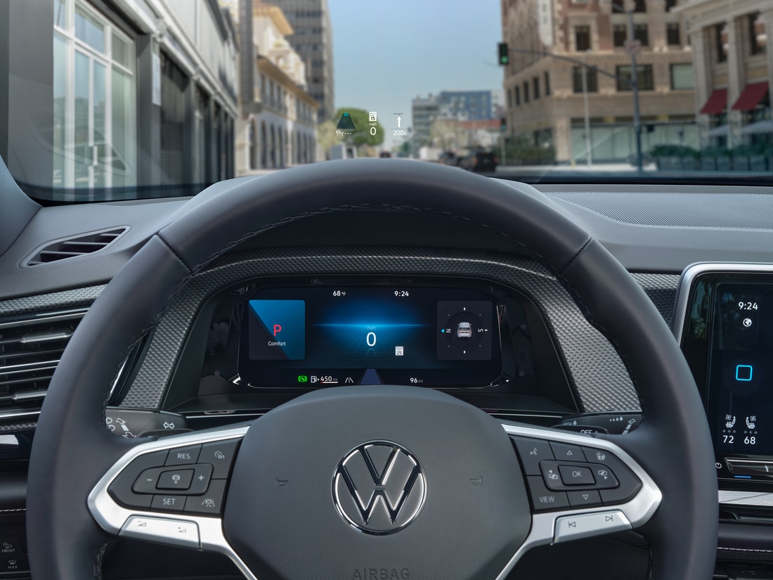 2024-Volkswagen-AtlasCrossSport-SEL-SUV-I04.png Volkswagen Atlas Cross Sport SUV steering wheel and driver's dashboard
