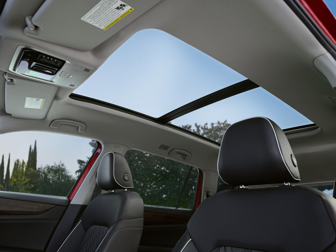 2024-Volkswagen-Atlas-SEL-PremiumRLine-SUV-I01.png Volkswagen Atlas SUV interior, panoramic sunroof