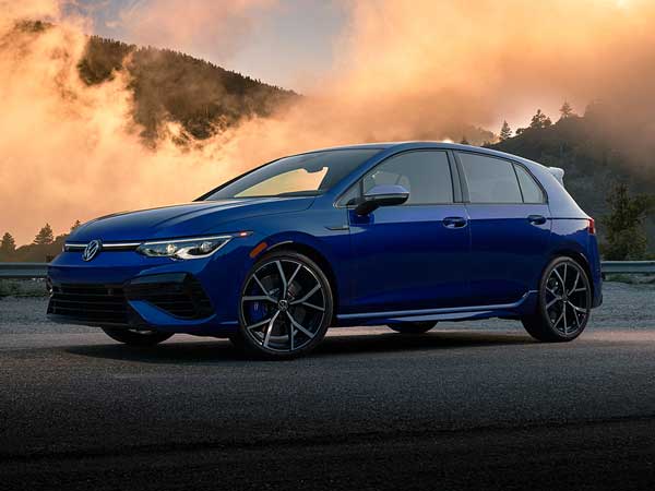 2023-volkswagen-golf-r.jpg