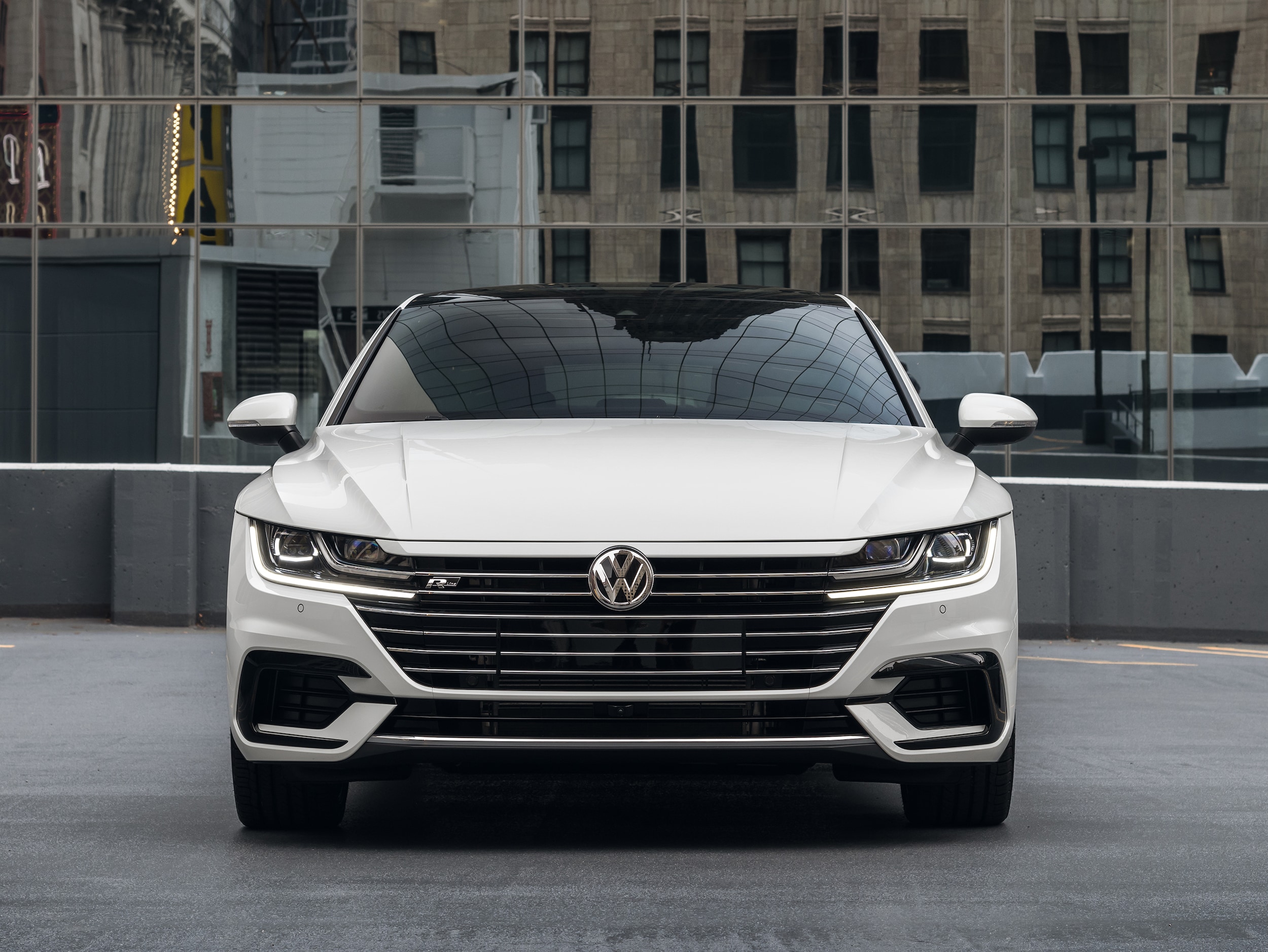 2020-Volkswagen-ArteonSELRLine-Sedan-L13.jpeg
