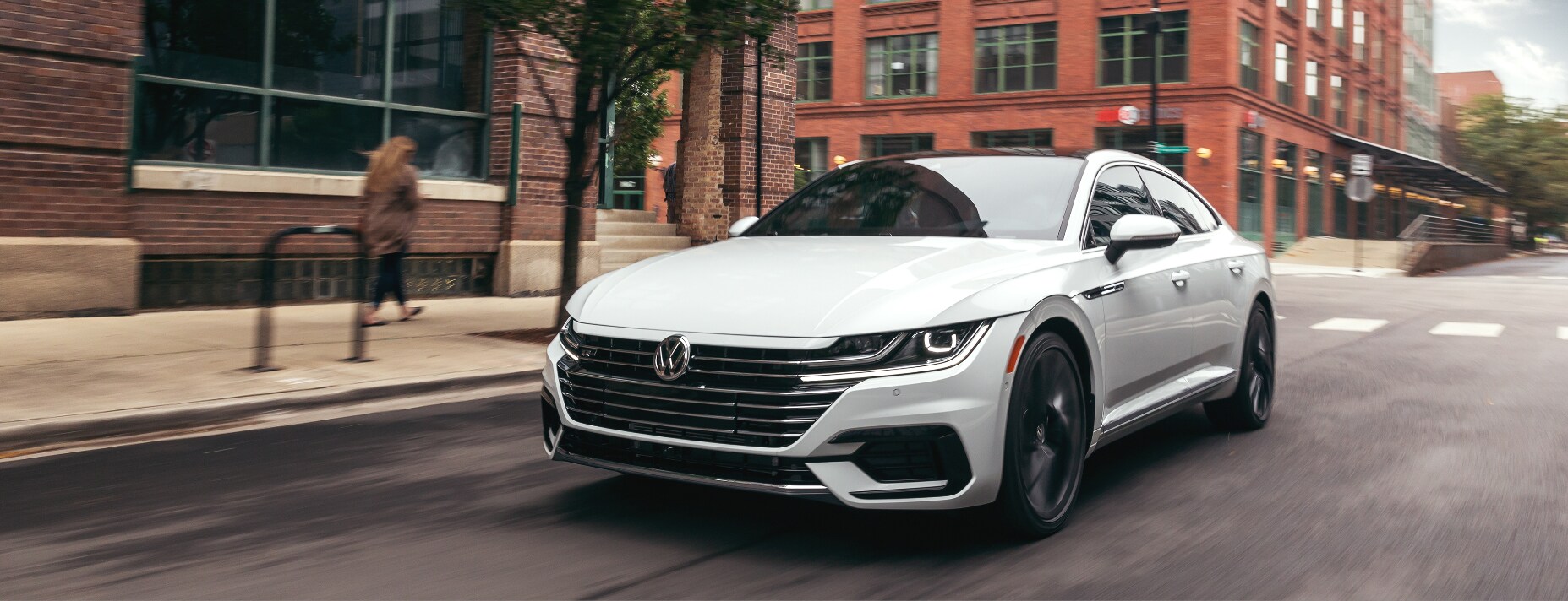 2020-Volkswagen-Arteon-banner.png
