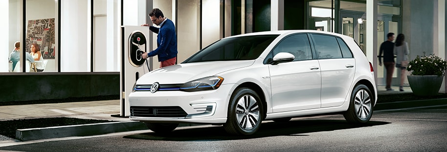 Volkswagen e-Golf in Salem, OR Volkswagen e-Golf Interior and Exterior Vehicle Features