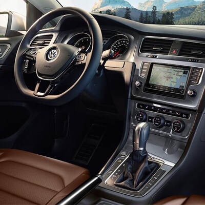 Volkswagen Golf Alltrack in Salem, OR Volkswagen Golf Alltrack Interior and Exterior Vehicle Features