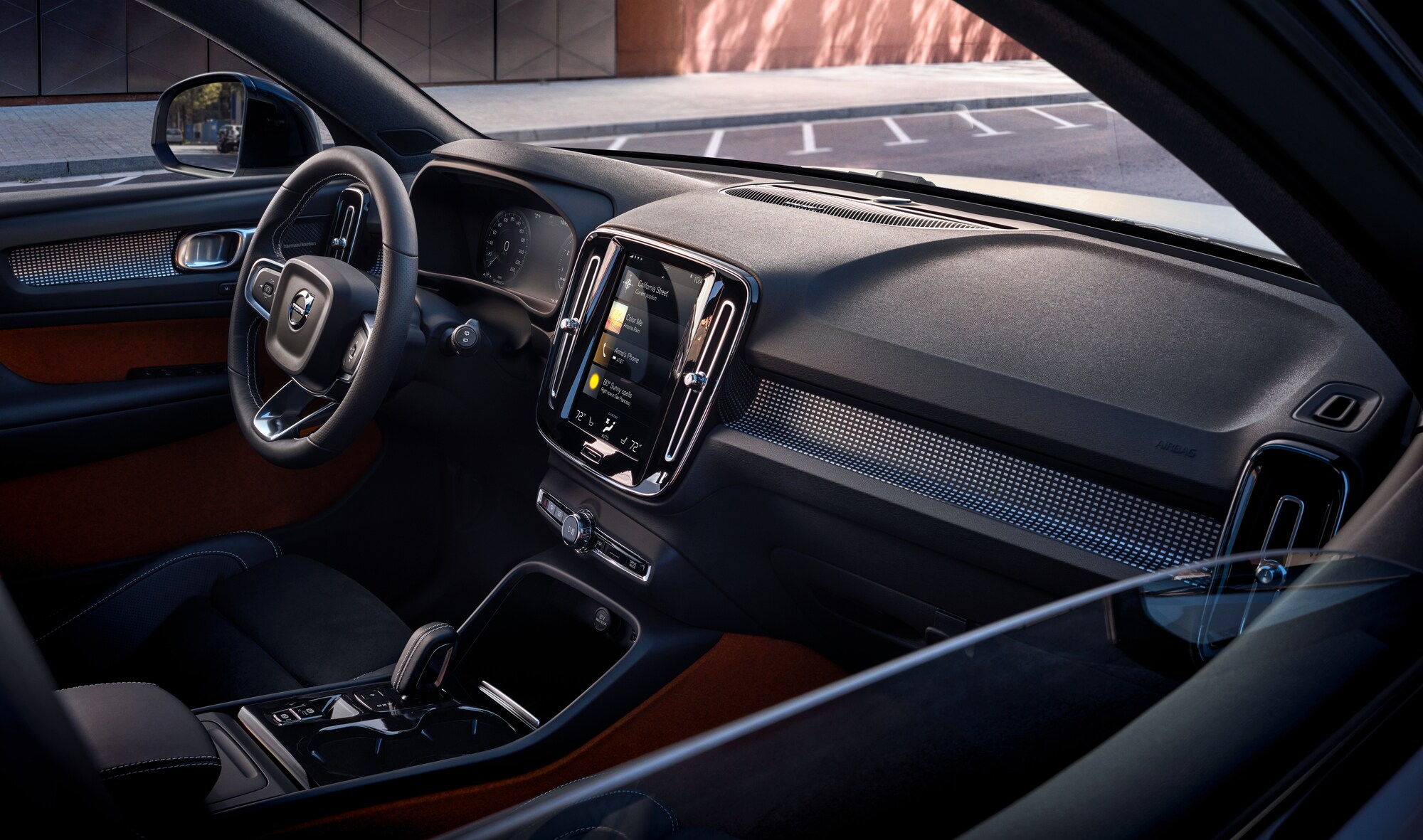 2024 Volvo XC40 - Interior both seats.jpg