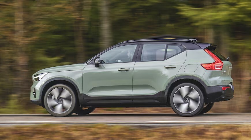 xc40 left.jpg