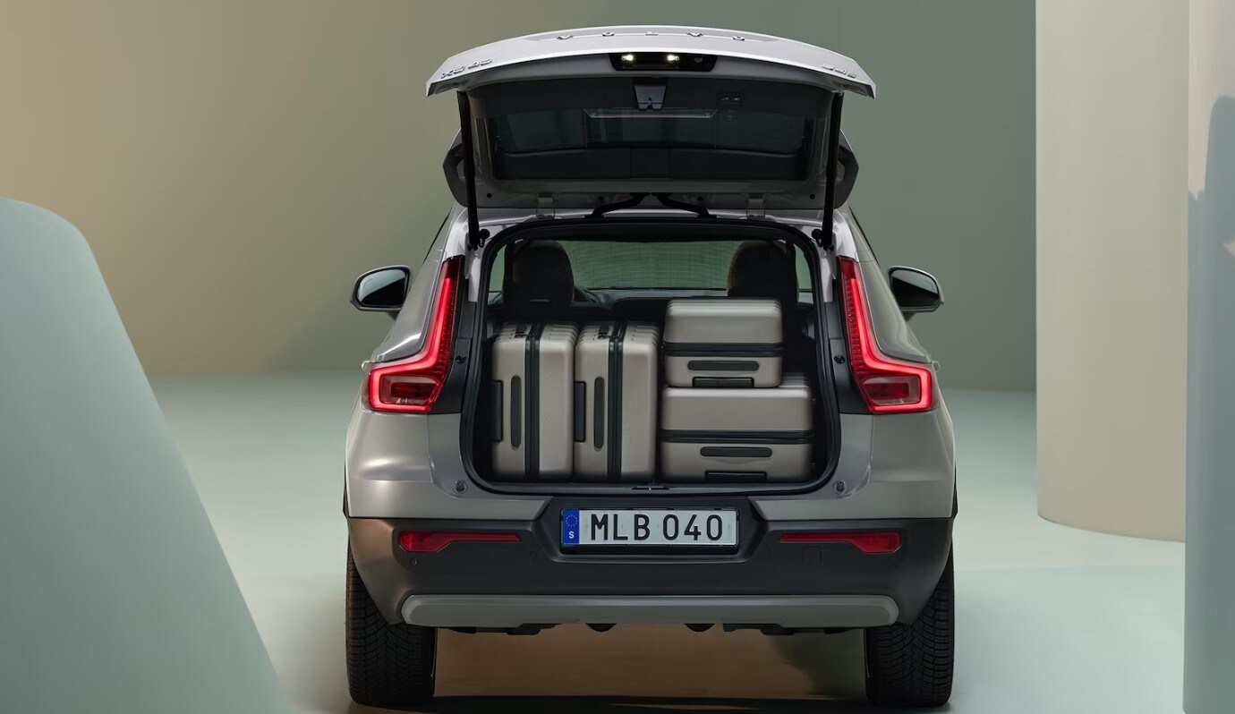 cargo xc40.jpg