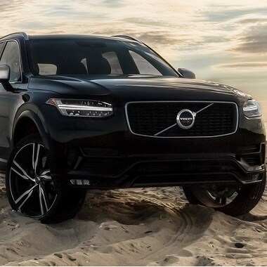 2019 XC90_Beach